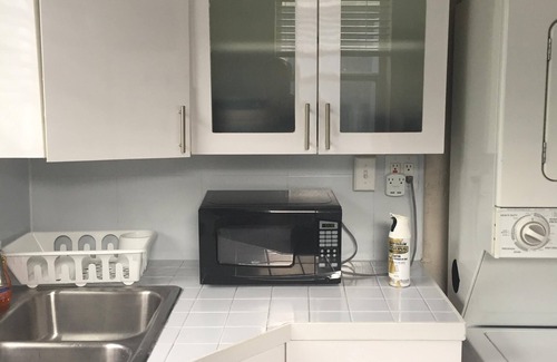 Buena Vista Apartment | Stylish 2BR Apartment Steps from Midtown Miami & Beach