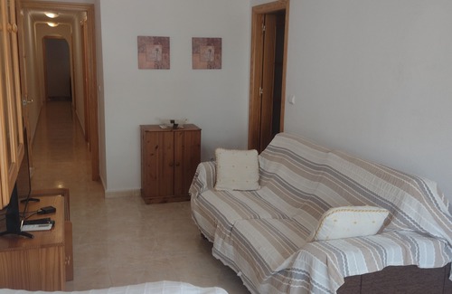 Guardamar del Segura Apartment | Modern 2-Bed Apartment with Oceanfront Views & Spa