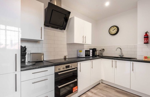 Hull Old Town Apartment | Contemporary 2 Bedroom Apartment in the Heart of Hull