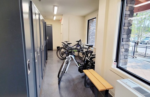 East Kootenay Condo | Inviting 2 Bed Condo with Pool & Hot Tub at Ski Hill