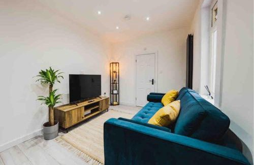 Wembley Central Apartment | Stylish 2 Bed Flat Just Steps from Wembley Stadium