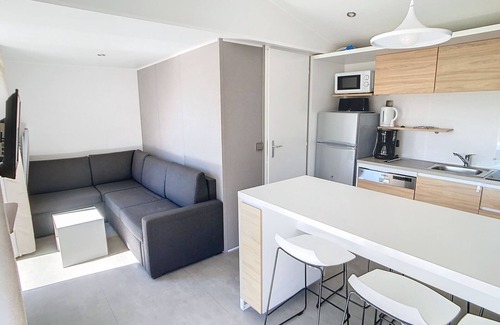 Jullouville-les-Pins House | Discover Mobil-home Jullouville with Oceanfront Views