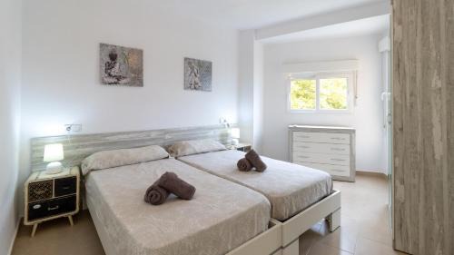 Platja de l'Arenal Apartment | Beachside 2 Bedroom Apartment with Pool & Ocean View