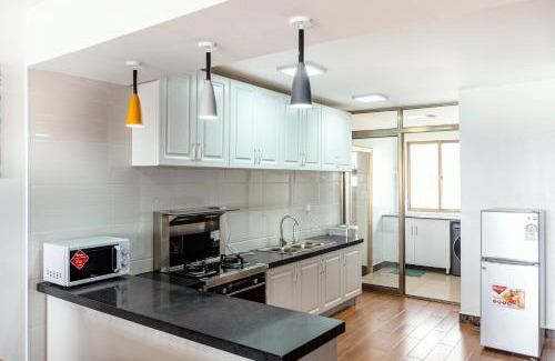 Nairobi Apartment | Guest Rated 10/10: Modern 2 Bedroom Apartment in Kilimani