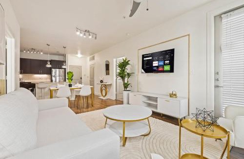 Frisco Apartment | Modern 2B Close to The Star Toyota HQ Legacy West