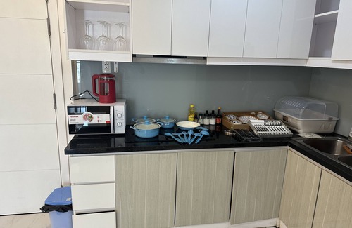 District 3 Apartment | Modern 2BR Condo Near Bến Thành Market & Airport