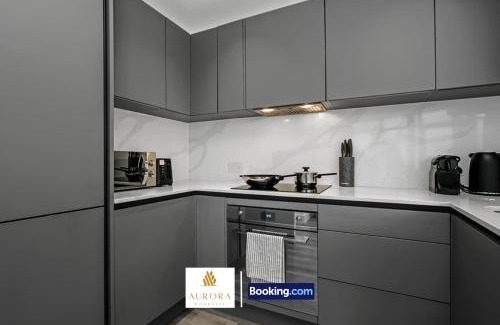 London Borough of Hounslow Apartment | Modern 2BDR Apartment With Free Wi-Fi, Private Parking Near to Heathrow By Aurora WorkNest Short Lets & Serviced Accommodation London