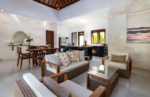 Berawa Villa | Inviting 2-Bedroom Villa with Private Pool in Canggu