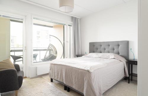 Tapiola Apartment | Modern 2BR apartment W 2 balconies, Metro, Helsinki 15min