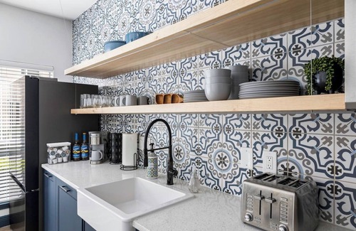 Westfield House | *Modern 2BR | Keurig, Desk, WiFi, Fireplace, W/D