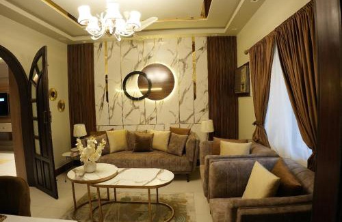 D.H.A. Apartment | Modern 2BR near Clifton Sea View 5min Netflix, Parking