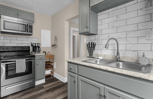Franklin Park House | Stylish 2BR Getaway, Steps from Franklin Park & Trolley District
