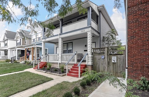 Franklin Park House | Stylish 2BR Getaway, Steps from Franklin Park & Trolley District
