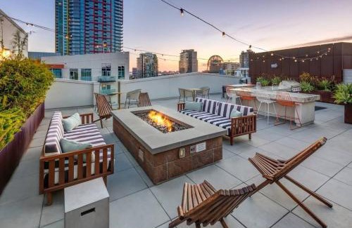 East Village Apartment | Modern 2BR Near Petco Park & Convention Center