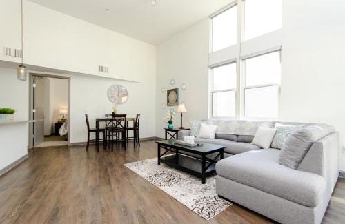East Village Apartment | Modern 2BR Near Petco Park & Convention Center