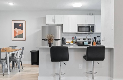 North University Apartment | Convenient 2BR Getaway Near UT with Pool & Breakfast