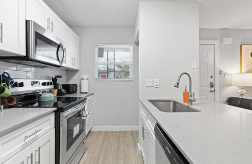 North University Apartment | Convenient 2BR Getaway Near UT with Pool & Breakfast