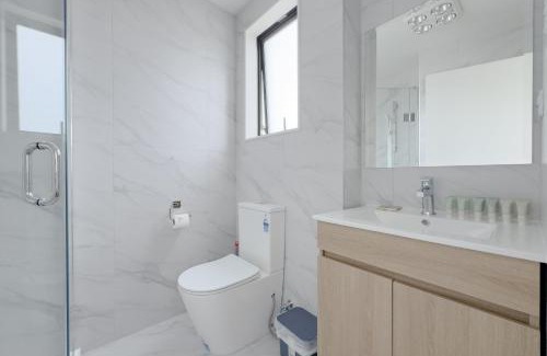 Papakura House | Stylish 3-Bedroom Townhouse in South Auckland - Family Friendly