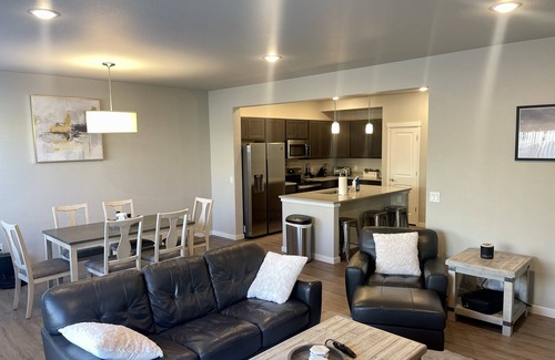 Colorado Springs House | Mountain-View 3-Bedroom Retreat with Family-Friendly Amenities