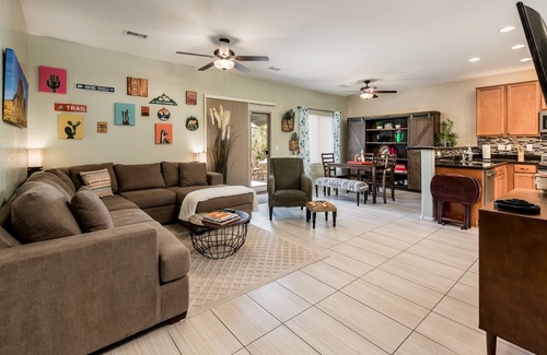 Apache Junction House | Modern 3 Bedroom Retreat with Pool Near Superstition Mountain