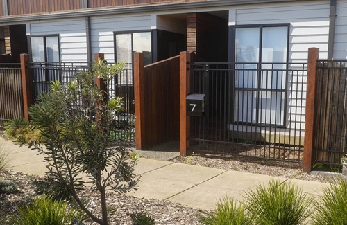 Cape Woolamai House | Modern Oceanfront Townhouse in Cape Woolamai - Guest Rated 10/10