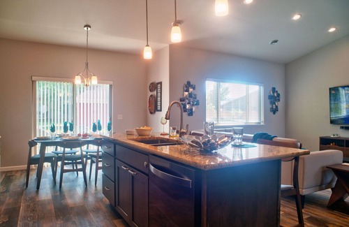 North Spearfish House | Tranquil 3-Bedroom Retreat with Ocean View Near Downtown