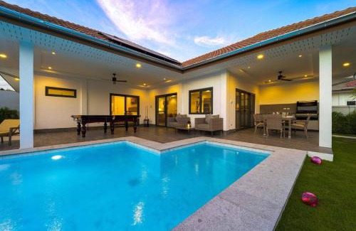 Hua Hin Villa | Stylish 3 Bedroom Villa with Private Pool - Rated 9/10