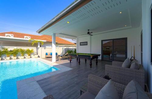 Hua Hin Villa | Stylish 3 Bedroom Villa with Private Pool - Rated 9/10