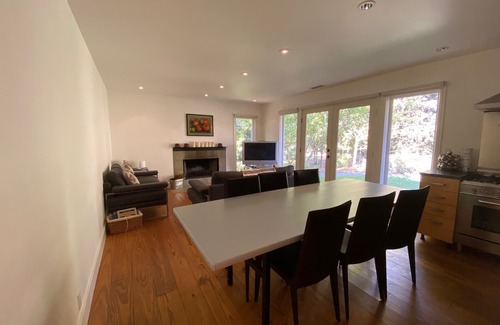 Oakville House | Inviting 3 Bedroom Wine Country Retreat Near Yountville