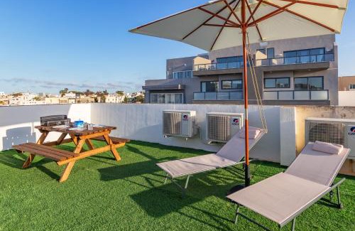 Swieqi Apartment | Stylish 3 BR Apartment Near Beach & Paceville, Rated 10/10