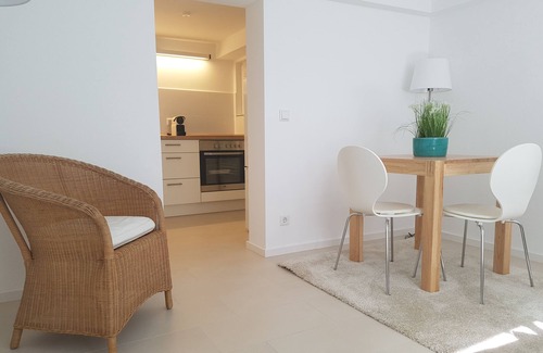 Haan Apartment | Stylish Apartment with Pool & Spa Near Düsseldorf (Haan)