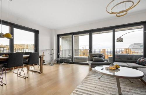 Bjørvika Apartment | Modern 3-Bedroom Apartment with Sea View in Oslo Barcode