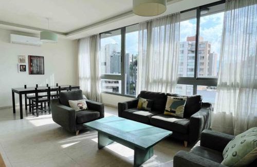 Sodeco Apartment | Modern 3BR Apartment by Hotel Dieu with Kitchen Access