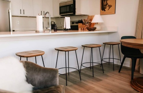 Athens House | Ideal 3BR Home Near Sanford Stadium & UGA - Guest Rated 10/10