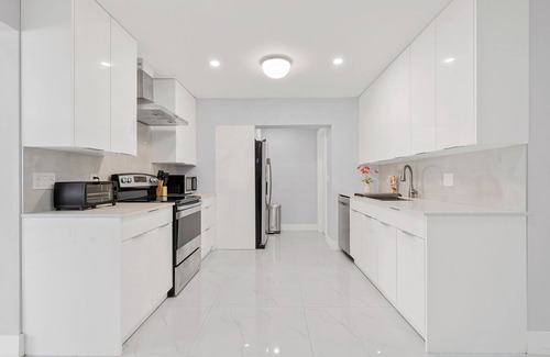 Boca Raton House | Modern 3BR Home in East Boca