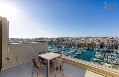 Pieta Apartment | Contemporary 3BR Home with Marina View in Pieta
