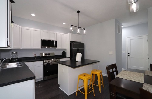 Lansing House | Modern 3BR Near Downtown & MSU