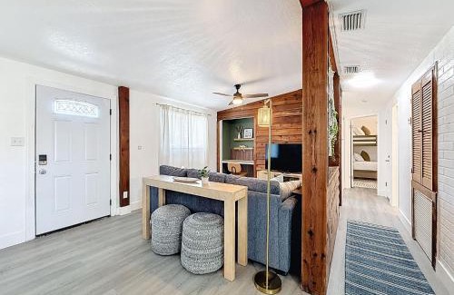 Walsingham House | Modern 3BR Retreat with Pool & Fire Pit