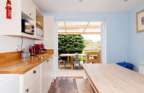 Birdham House | Beautiful Countryside Retreat with Garden & Beach Access