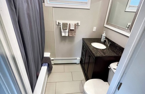 Charlottetown House | Modern 4 Bedroom Home; Minutes to Downtown