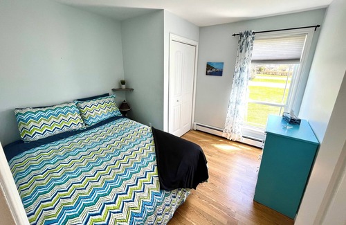 Charlottetown House | Modern 4 Bedroom Home; Minutes to Downtown