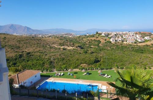 Manilva Apartment | Modern 4-kamerappartment met zee- & bergzicht