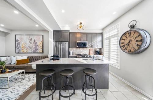 Hurontario House | Contemporary Home with Game Room | Pet Friendly & Near Airport