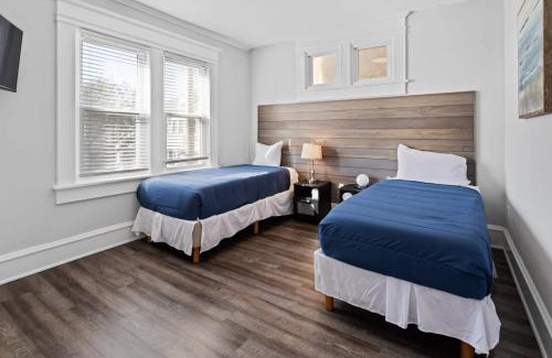 Atlantic City Apartment | Pet-Friendly 4BR Beachside Apartment with Open Living Space