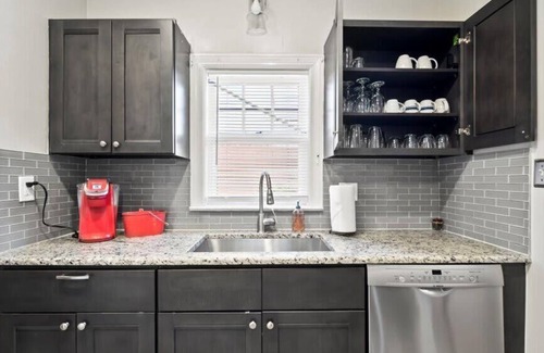 Sunrise Terrace House | Spacious 4BR Tulsa Home - Pet Friendly & Close to Attractions