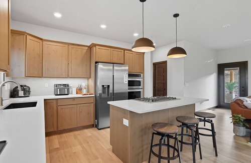 Rapid City House | Modern 4BR Near Hospitals & Downtown - Gateway to Black Hills & Rushmore