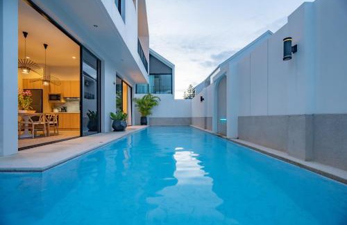 Choeng Thale Villa | Elegant 4BR Villa with Private Pool in Bangtao Oasis