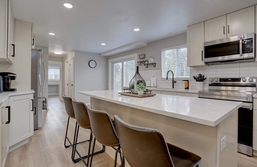 Littleton House | Stylish 5 BR Retreat with Game Room and Kid's Playhouse