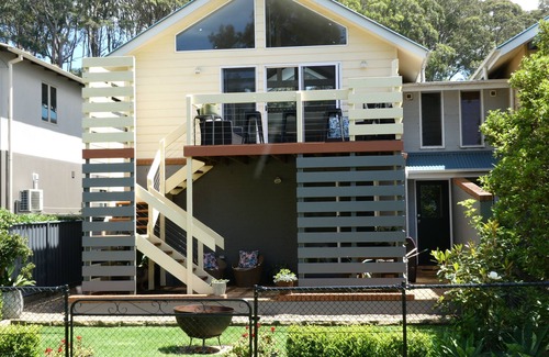 Long Beach Villa | Beachfront Bliss: Pet-Friendly 5BR Retreat with Ocean Views