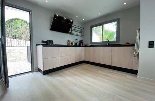 Marbella House | Modern 6-Bedroom Finca in Marbella with Ocean Views